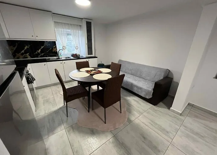 Apartament Kyma *