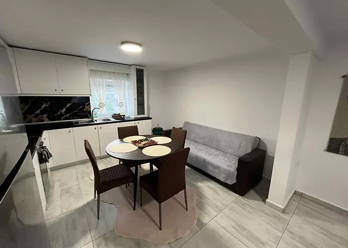 Kyma Apartament *